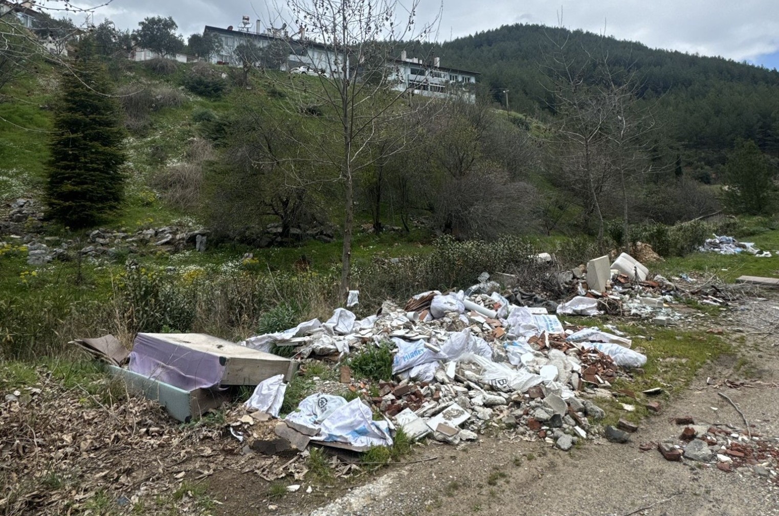 Gece Gündüz İzleme ile Sıkı Denetim Kaçak Döküm Yapanlar Fotokapandan Kaçamadı